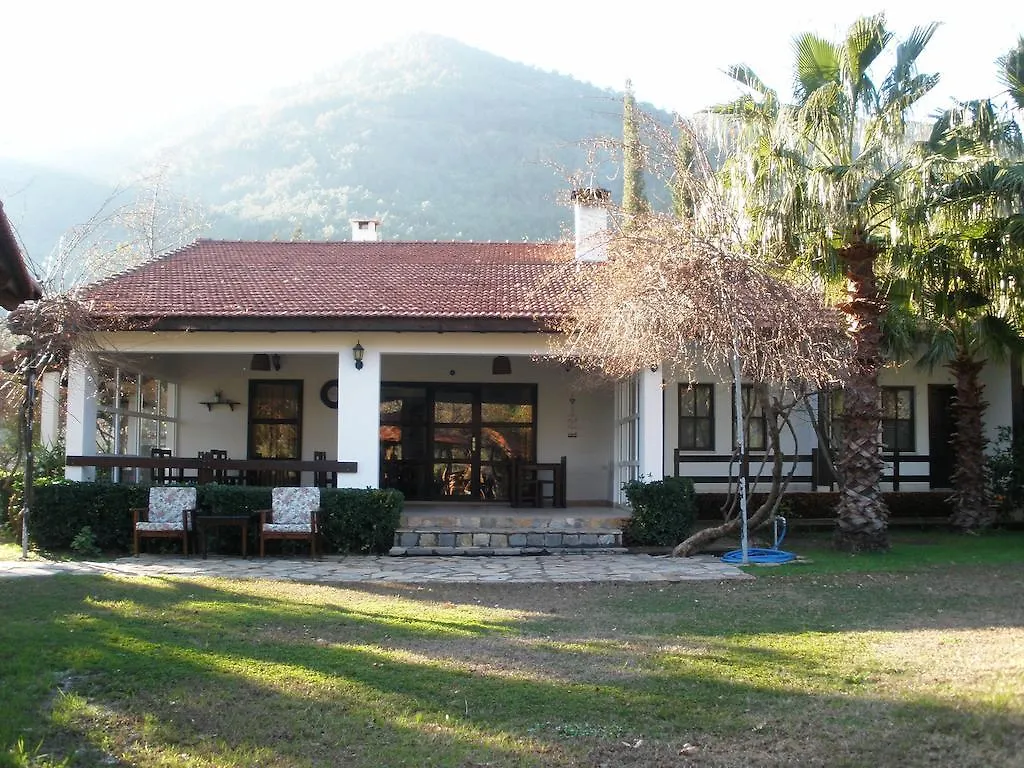 Oda ve Kahvaltı Ekincik Villa Salkim